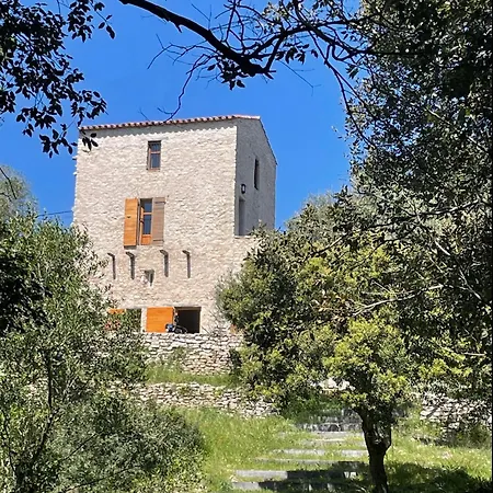 펜션 La Tour Saint-jean Sa Bergerie 보니파시오